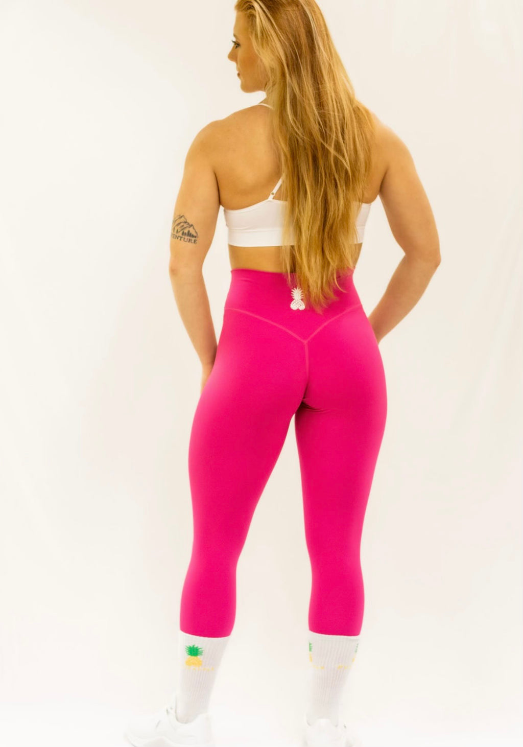 Seamless Pink Phineapple Leggings